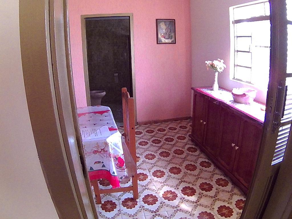 Casa Para Temporada Da Vo Cida Olímpia Pokoj fotografie